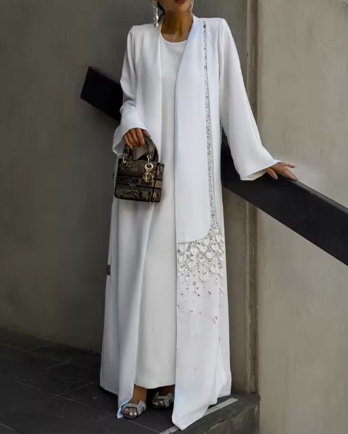 Safiya — Élégance subtile, détail signature
