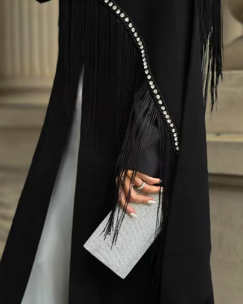 Layla — Élégance nocturne, mouvement couture
