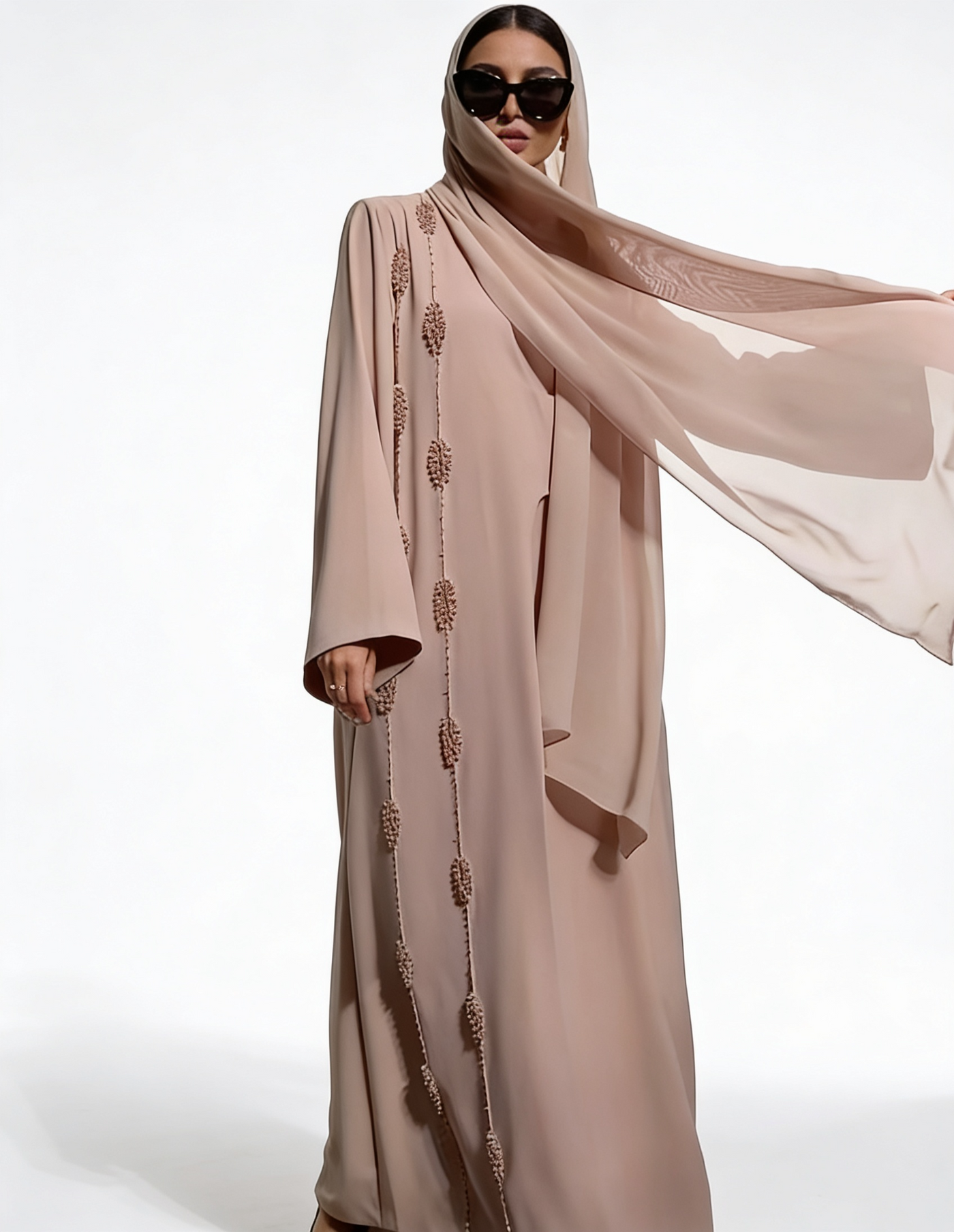 Hiba — Élégance moderne, détail signature