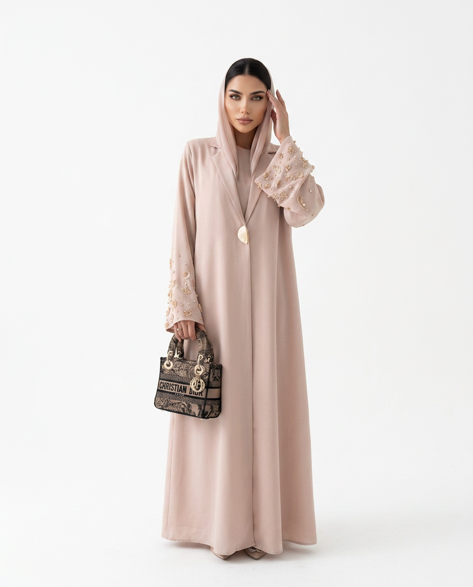 Qamra — Élégance céleste, allure moderne